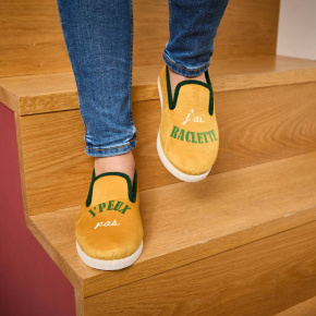 Charentaises Raclette Jaune – Chaussons humoristiques Made in France                      